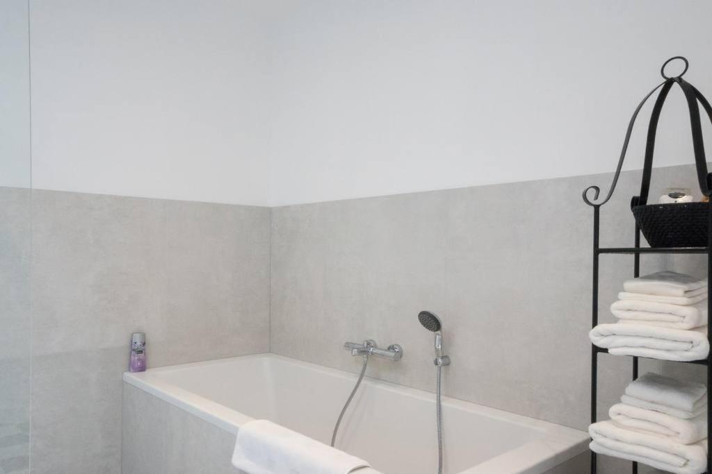B&B Valkenbos Haag Eksteriør billede